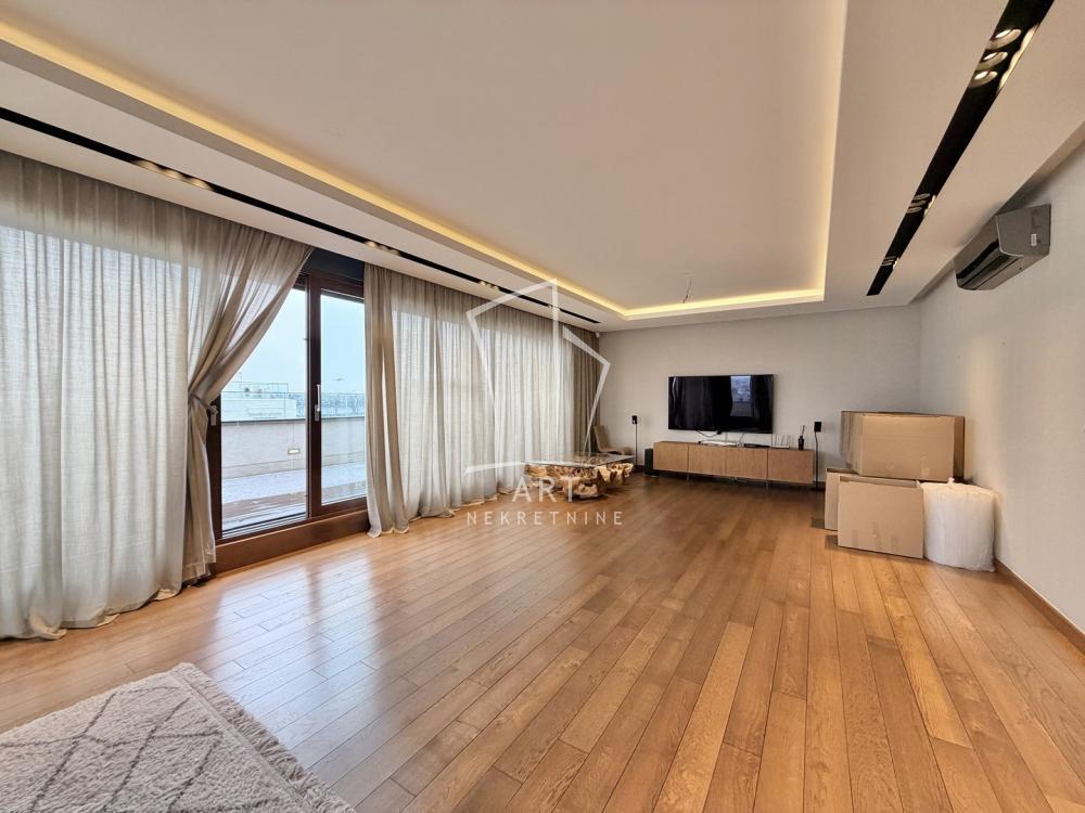 Stan na prodaju u Beogradu, Vračar (Hram), 255m2, cena 1200000 evra