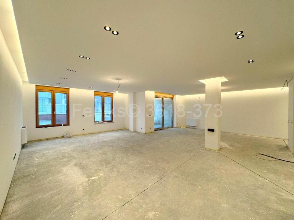 Stan na prodaju u Beogradu, Vračar (Hram), cetvorosoban, 261m2, cena 1400000 evra