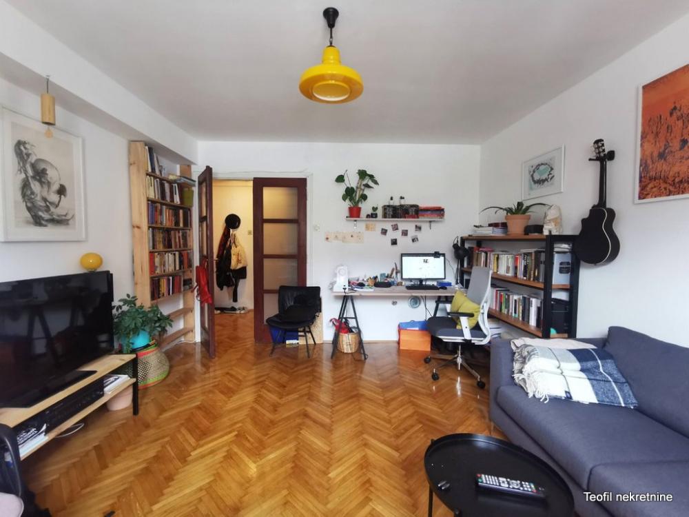 Stan na prodaju u Beogradu, Topličin venac, trosoban, 72m2, cena 271000 evra