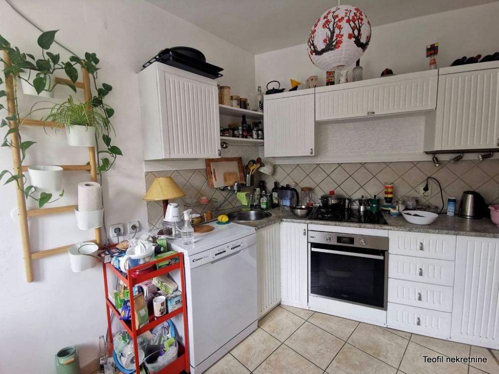 Stan na prodaju u Beogradu, Topličin venac, trosoban, 72m2, cena 271000 evra