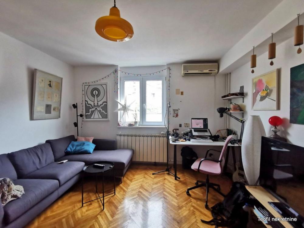 Stan na prodaju u Beogradu, Topličin venac, trosoban, 72m2, cena 271000 evra