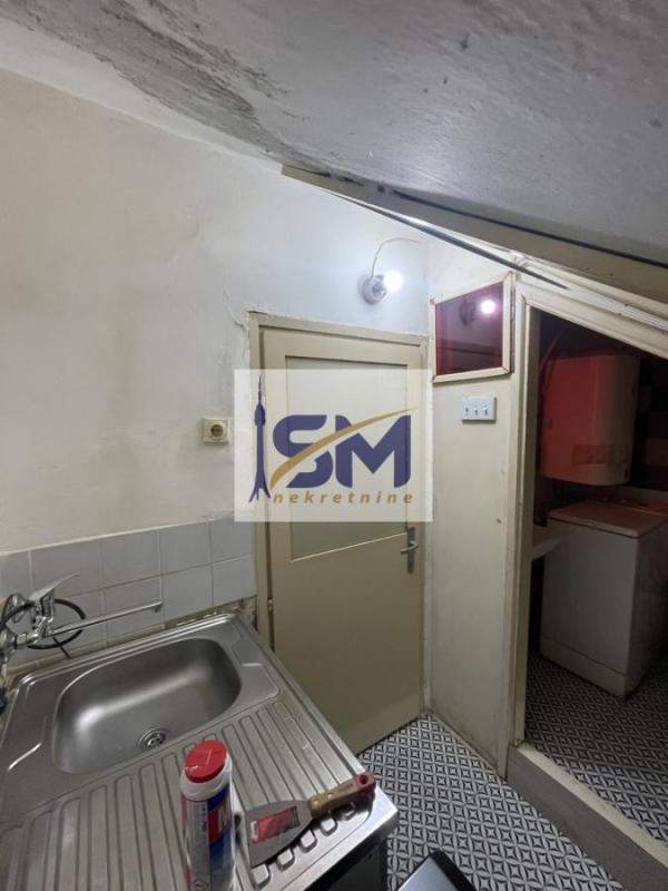 Stan na prodaju u Beogradu, Đeram pijaca, jednosoban, 15m2, cena 22000 evra