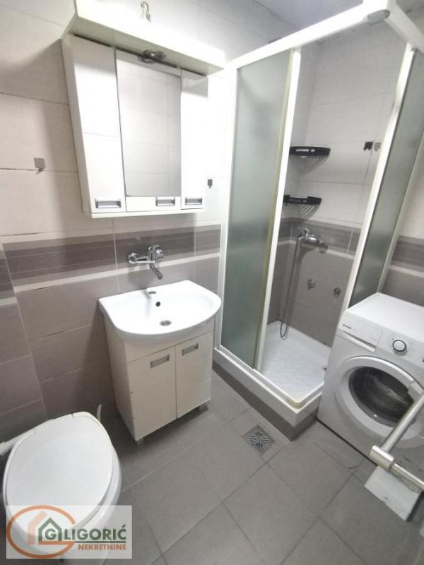 Stan na prodaju u Beogradu, Karaburma, dvosoban, 56m2, cena 139600 evra