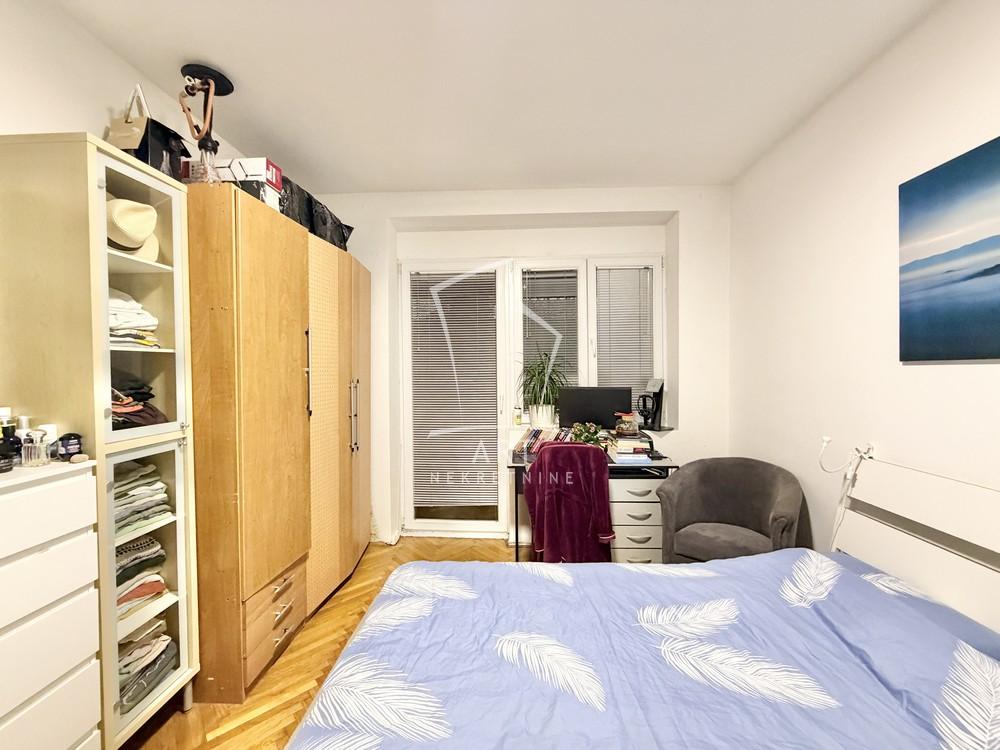 Stan na prodaju u Beogradu, Zemun, dvosoban, 59m2, cena 160000 evra