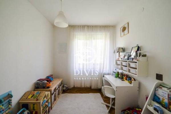 Stan na prodaju u Beogradu, Dedinje, 93m2, cena 335000 evra