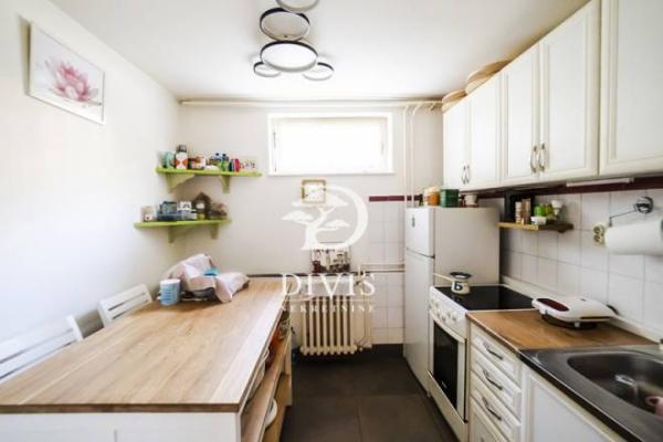 Stan na prodaju u Beogradu, Dedinje, 93m2, cena 335000 evra