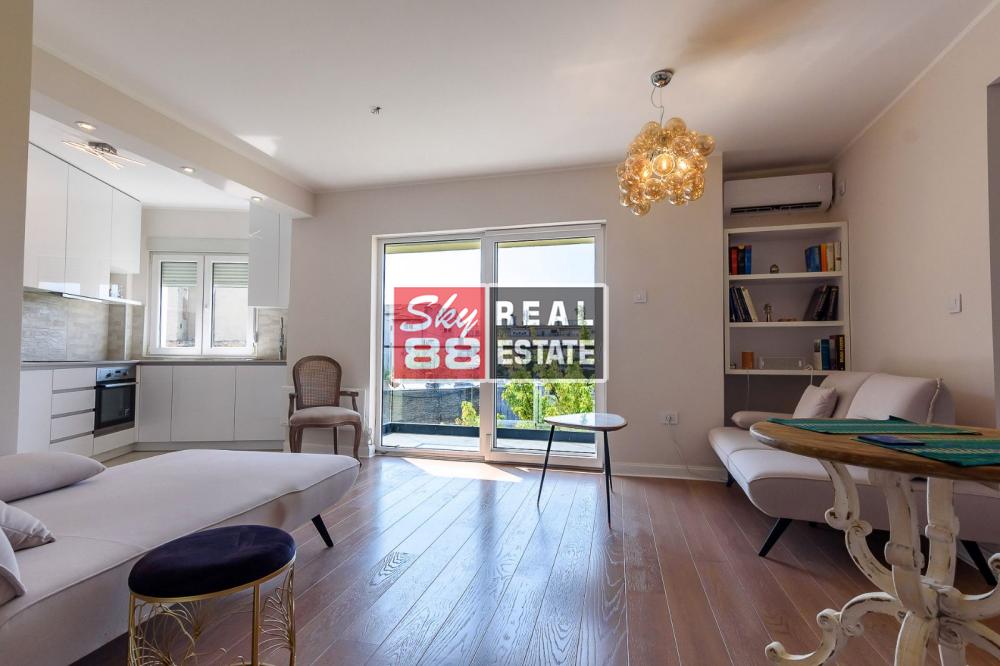 Stan na prodaju u Beogradu, Knez Mihailova, 48m2, cena 285000 evra