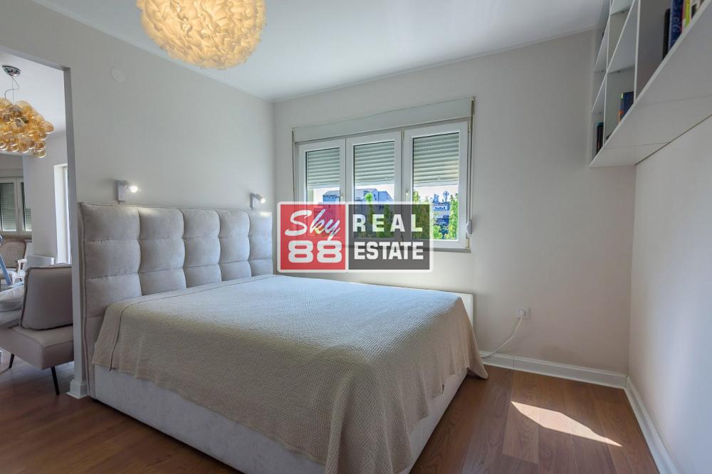 Stan na prodaju u Beogradu, Knez Mihailova, 48m2, cena 285000 evra