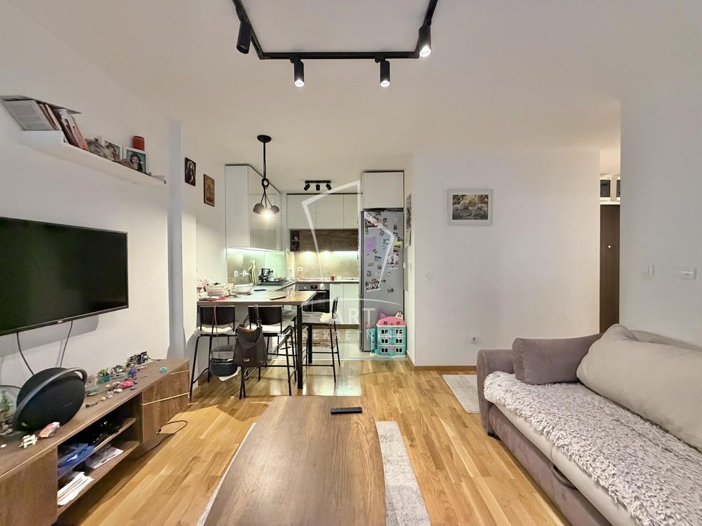 Stan na prodaju u Beogradu, Višnjička banja, dvosoban, 44m2, cena 137900 evra