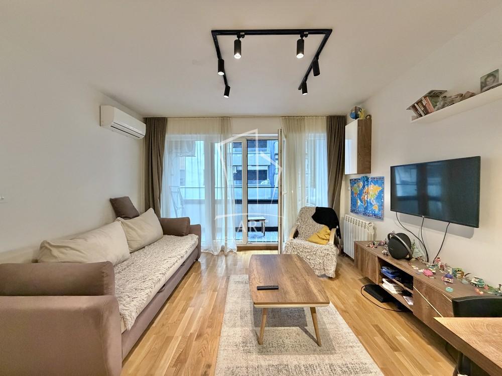 Stan na prodaju u Beogradu, Višnjička banja, dvosoban, 44m2, cena 137900 evra