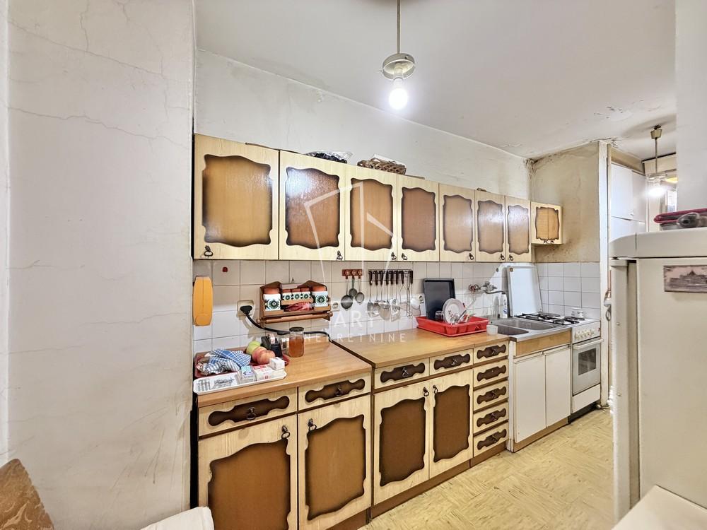 Stan na prodaju u Beogradu, Voždovac, trosoban, 73m2, cena 189000 evra