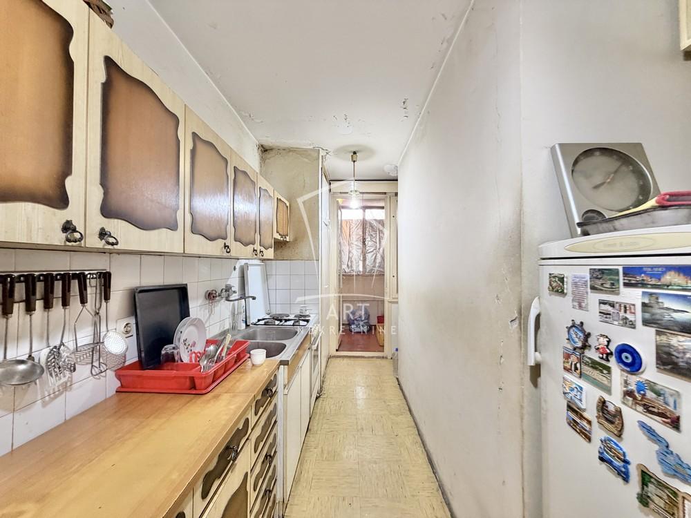 Stan na prodaju u Beogradu, Voždovac, trosoban, 73m2, cena 189000 evra