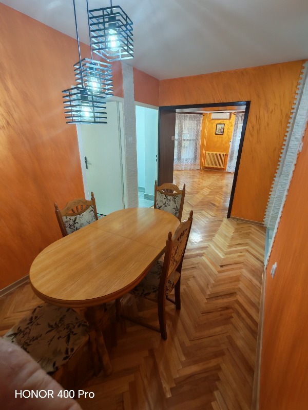 Stan na prodaju u Beogradu, Rakovica, trosoban, 75m2, cena 203000 evra