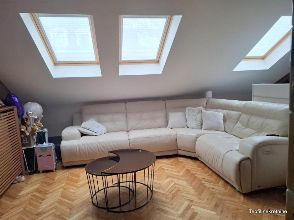 Stan na prodaju u Beogradu, Gundulićev venac, trosoban, 80m2, cena 295000 evra