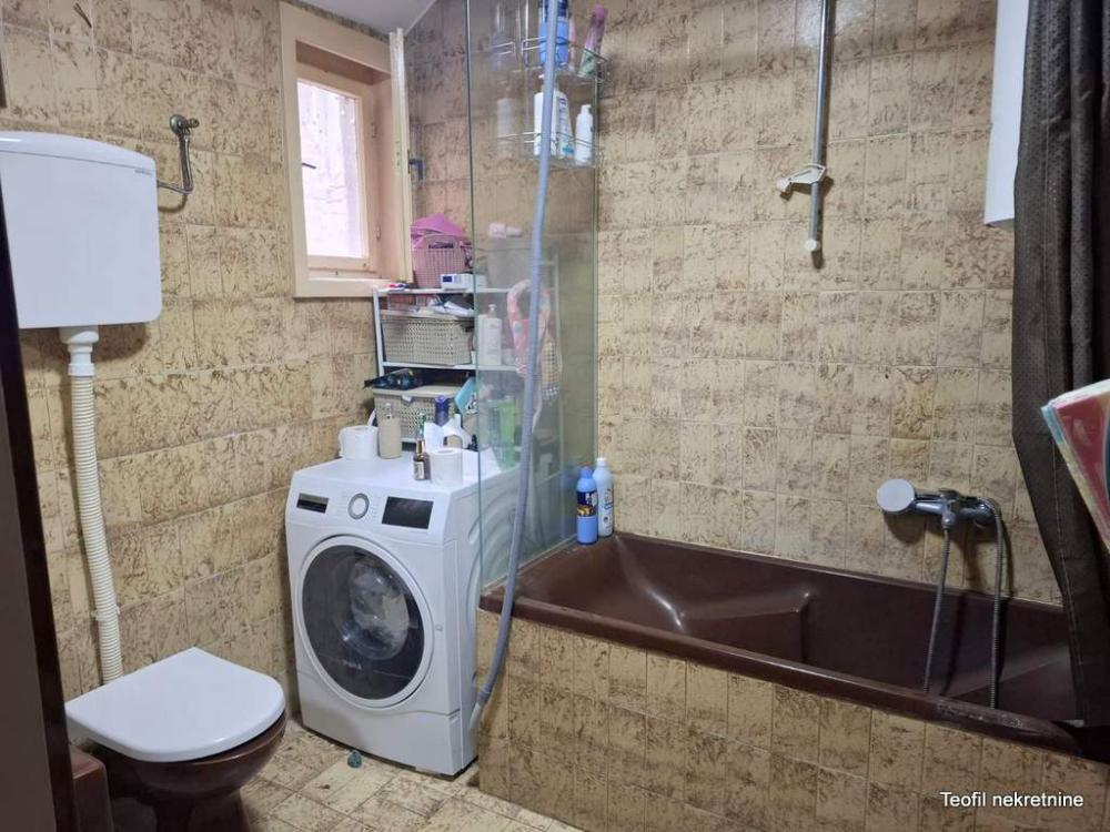 Stan na prodaju u Beogradu, Gundulićev venac, trosoban, 80m2, cena 295000 evra