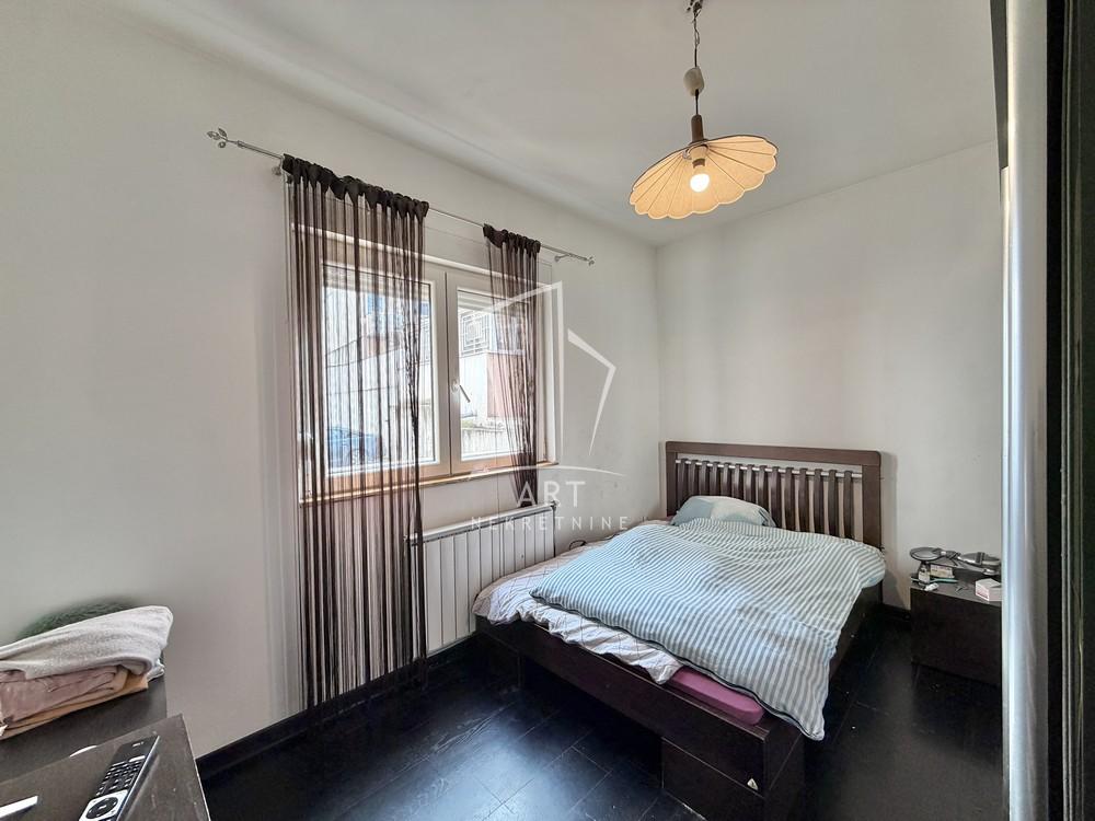 Stan na prodaju u Beogradu, Mirijevo, trosoban, 76m2, cena 175000 evra