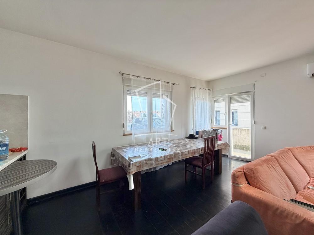 Stan na prodaju u Beogradu, Mirijevo, trosoban, 76m2, cena 175000 evra