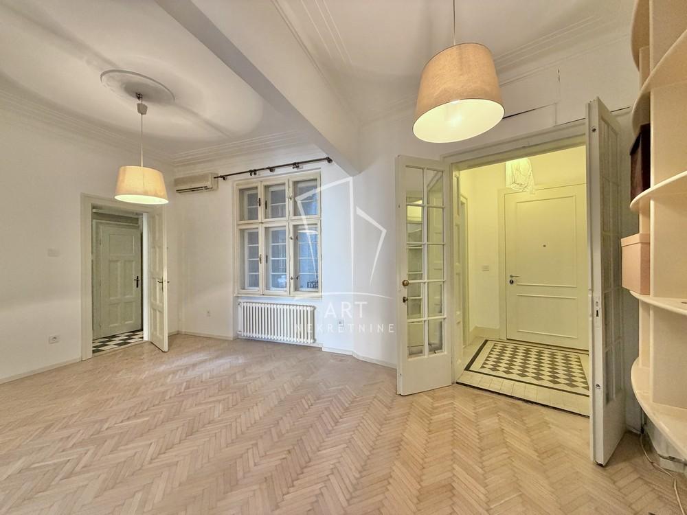 Stan na prodaju u Beogradu, Stari grad, cetvorosoban, 96m2, cena 480000 evra