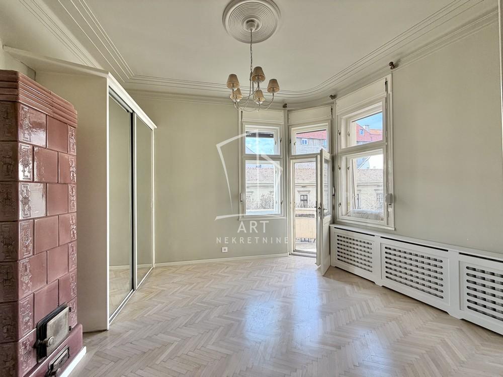 Stan na prodaju u Beogradu, Stari grad, cetvorosoban, 96m2, cena 480000 evra