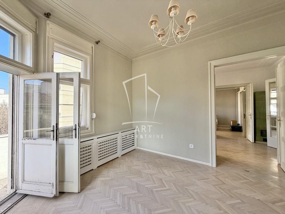 Stan na prodaju u Beogradu, Stari grad, cetvorosoban, 96m2, cena 480000 evra