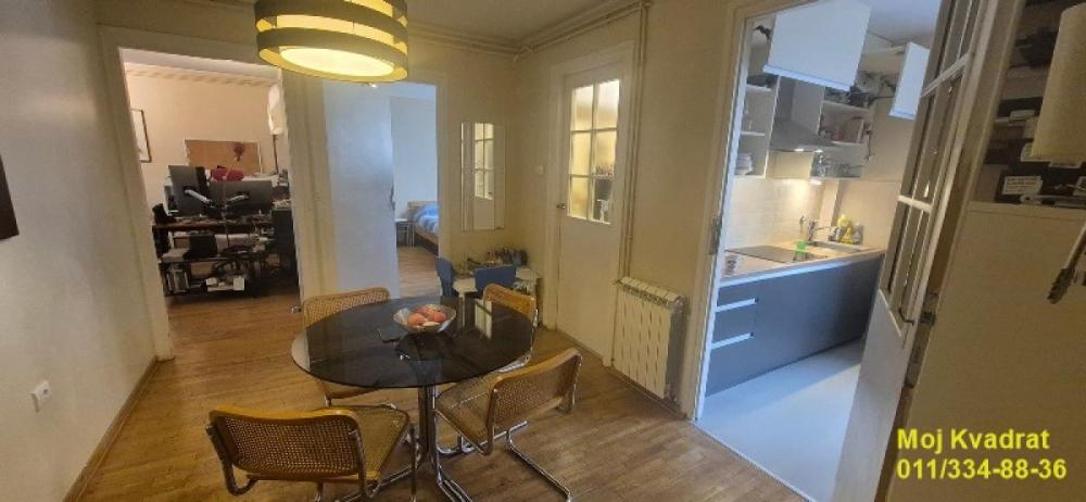 Stan na prodaju u Beogradu, Kalenić pijaca, dvosoban, 74m2, cena 310000 evra