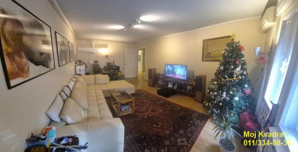 Stan na prodaju u Beogradu, Kalenić pijaca, dvosoban, 74m2, cena 310000 evra