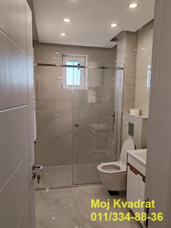 Stan na prodaju u Beogradu, Žarkovo, trosoban, 64m2, cena 193000 evra