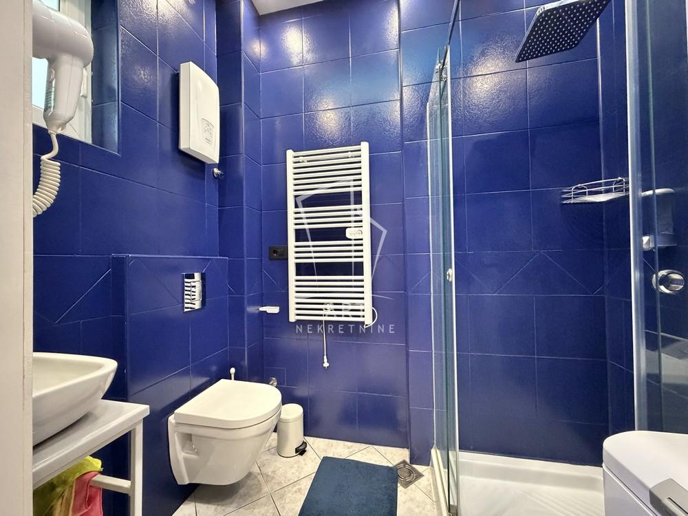 Stan na prodaju u Beogradu, Đeram pijaca, trosoban, 130m2, cena 500000 evra