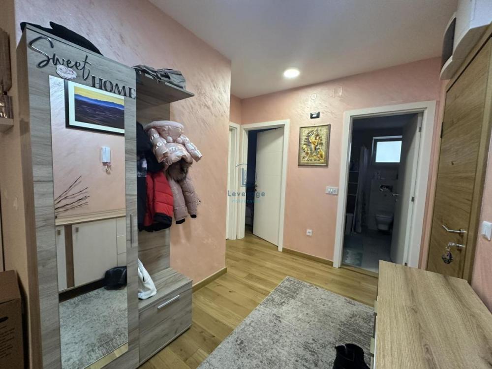 Stan na prodaju u Beogradu, Borča, trosoban, 70m2, cena 124000 evra