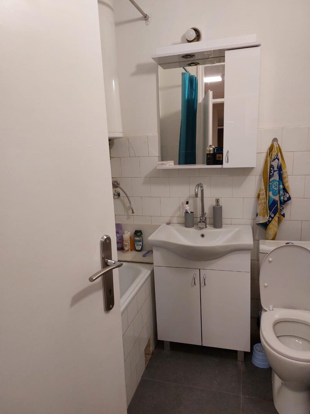 Stan na prodaju u Beogradu, Novi Beograd blok 45 (TC Enjub), jednoiposoban, 59m2, cena 200600 evra