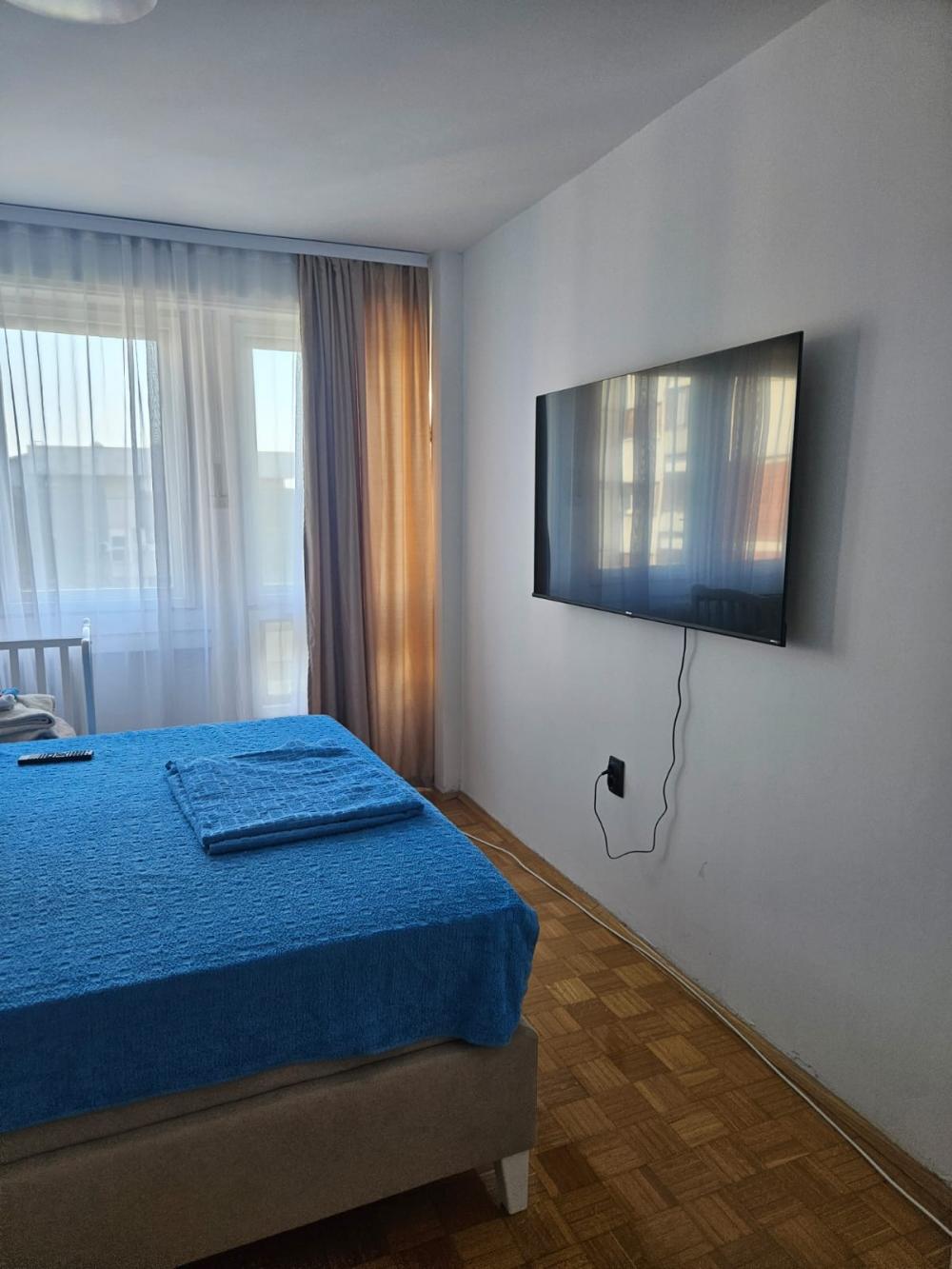 Stan na prodaju u Beogradu, Novi Beograd blok 45 (TC Enjub), jednoiposoban, 59m2, cena 200600 evra