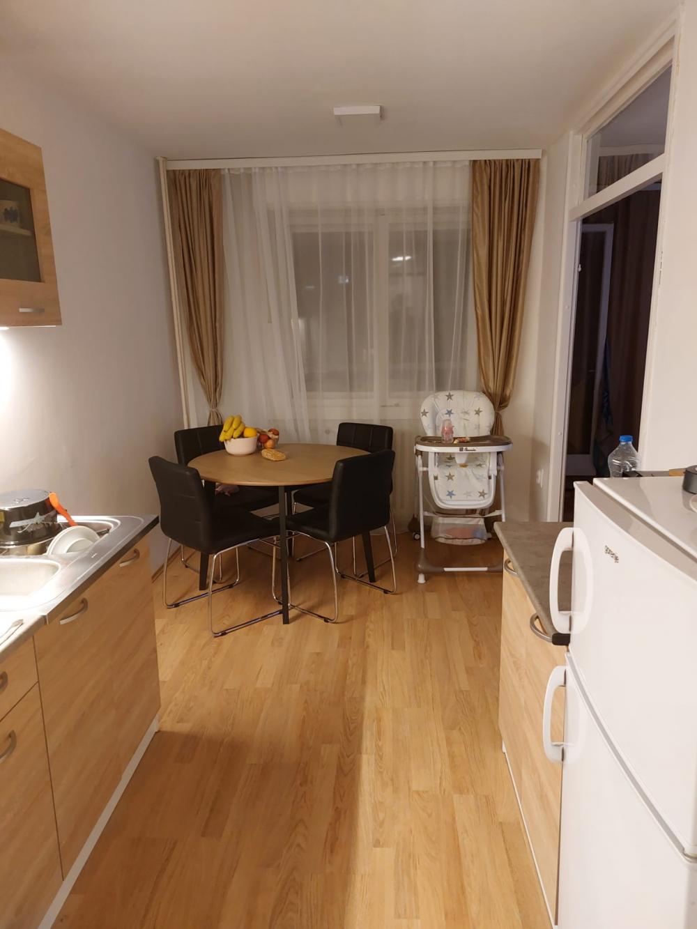 Stan na prodaju u Beogradu, Novi Beograd blok 45 (TC Enjub), jednoiposoban, 59m2, cena 200600 evra