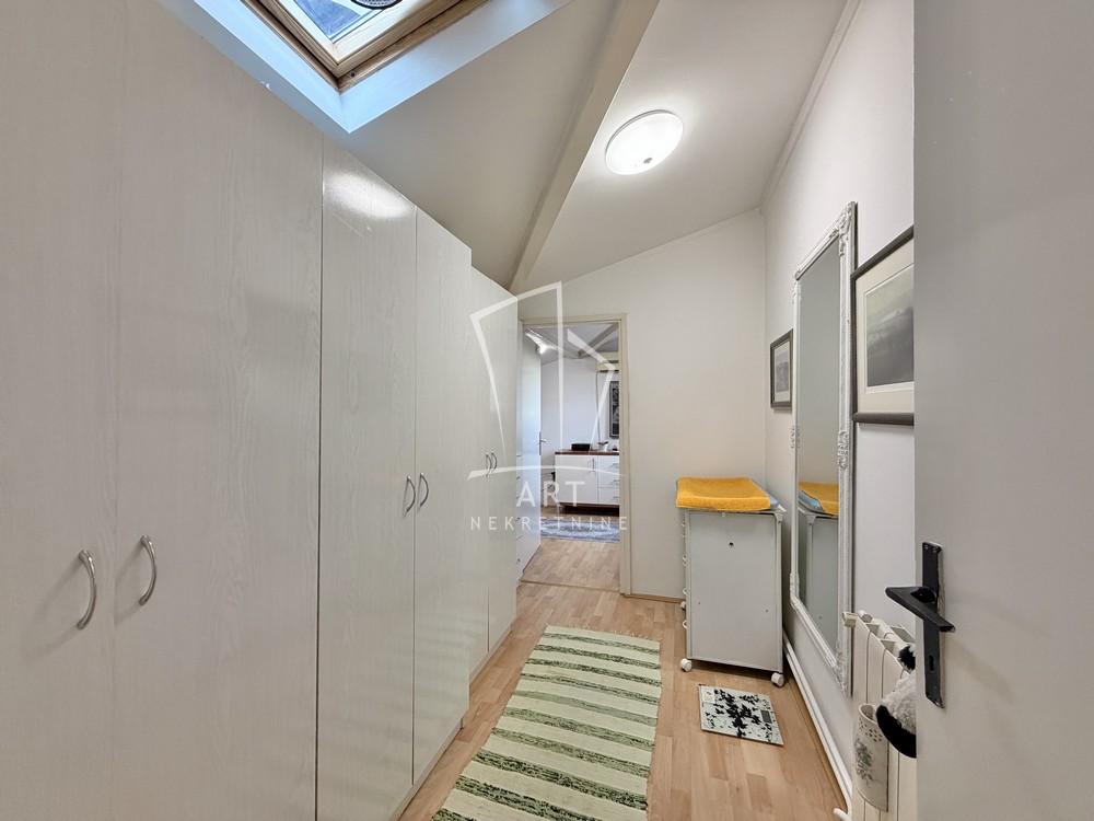 Stan na prodaju u Beogradu, Rakovica, trosoban, 69m2, cena 159000 evra