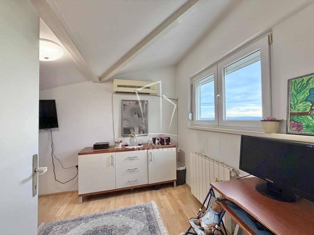 Stan na prodaju u Beogradu, Rakovica, trosoban, 69m2, cena 159000 evra