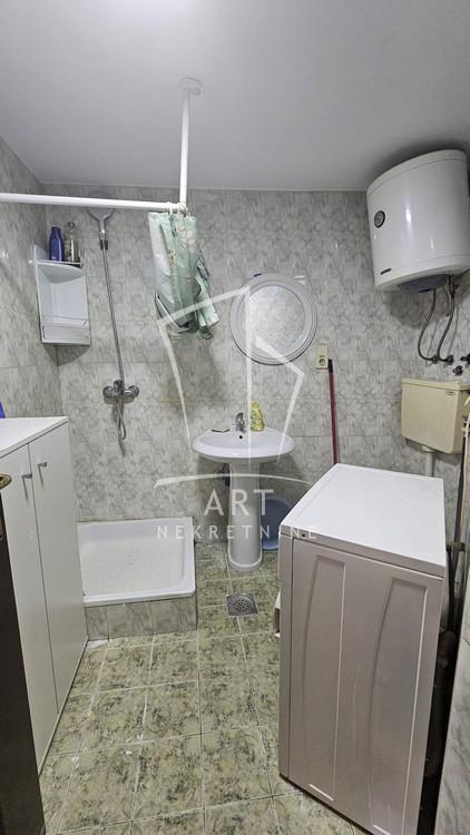 Stan na prodaju u Beogradu, Đeram pijaca, dvosoban, 37m2, cena 113500 evra