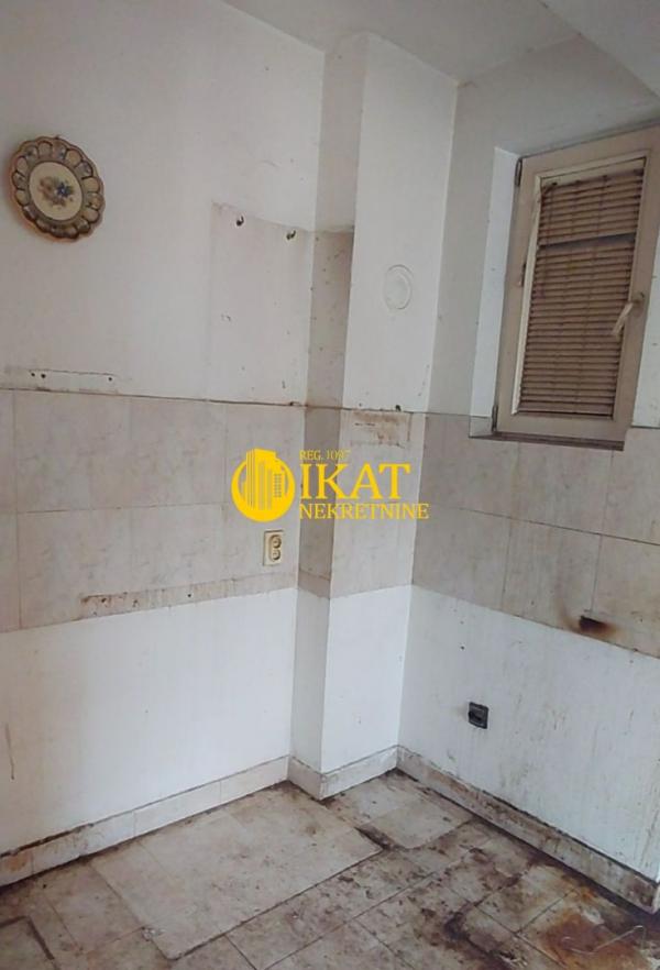 Stan na prodaju u Beogradu, Bogoslovija, cetvorosoban, 93m2, cena 220000 evra