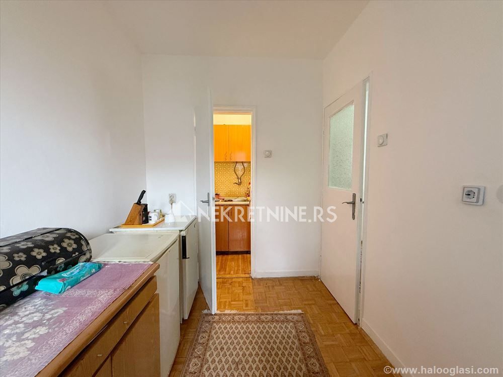 Stan na prodaju u Beogradu, Palilula,Karaburma, dvosoban, 50m2, cena 125000 evra