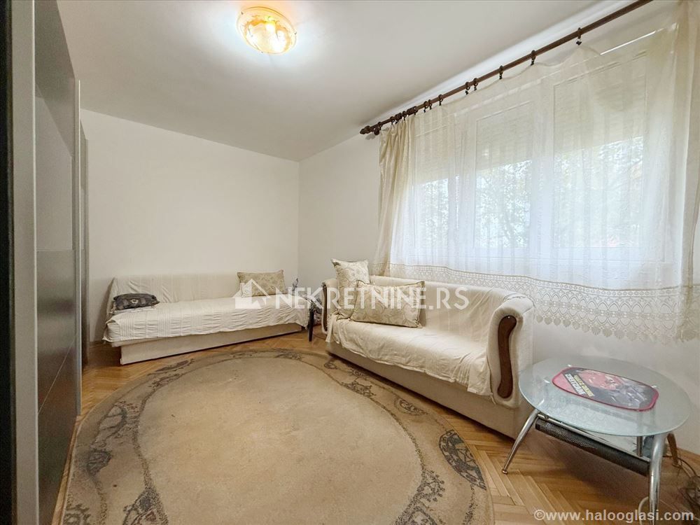 Stan na prodaju u Beogradu, Palilula,Karaburma, dvosoban, 50m2, cena 125000 evra