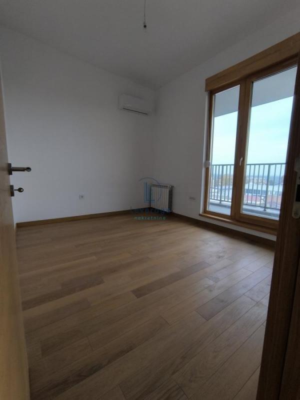 Stan na prodaju u Beogradu, Zemun, trosoban, 91m2, cena 285000 evra