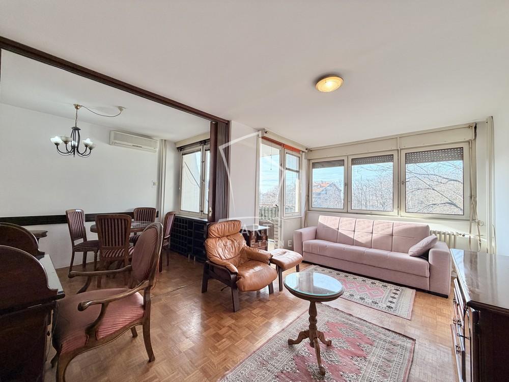 Stan na prodaju u Beogradu, Zvezdara, dvoiposoban, 61m2, cena 190000 evra