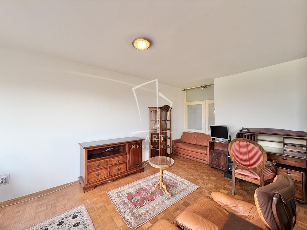 Stan na prodaju u Beogradu, Zvezdara, dvoiposoban, 61m2, cena 190000 evra