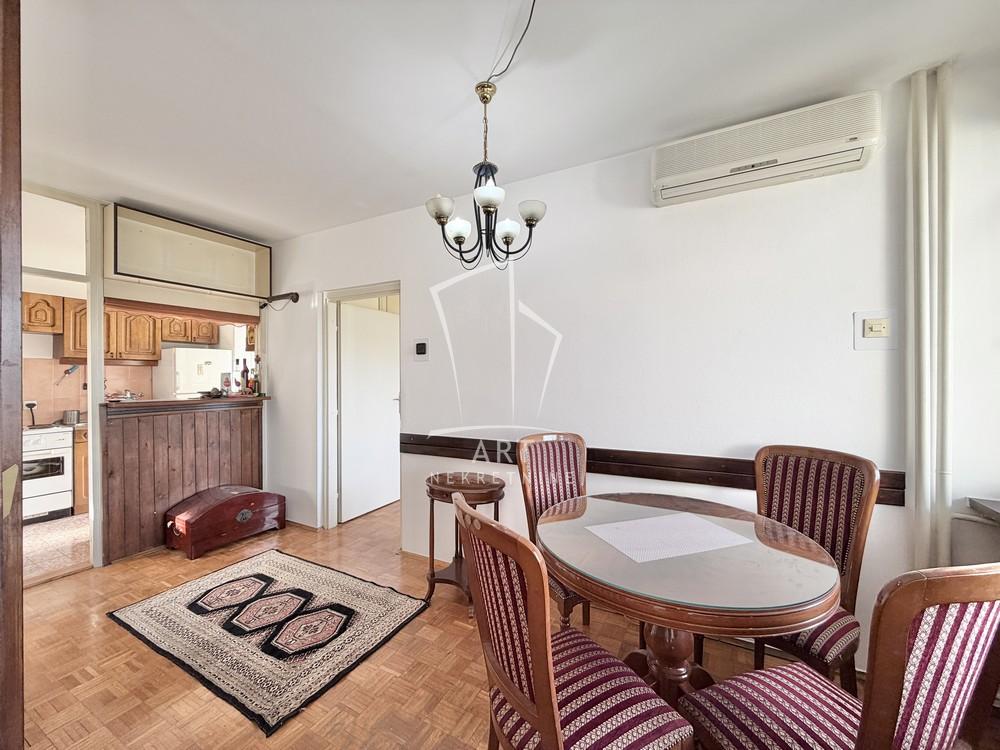 Stan na prodaju u Beogradu, Zvezdara, dvoiposoban, 61m2, cena 190000 evra