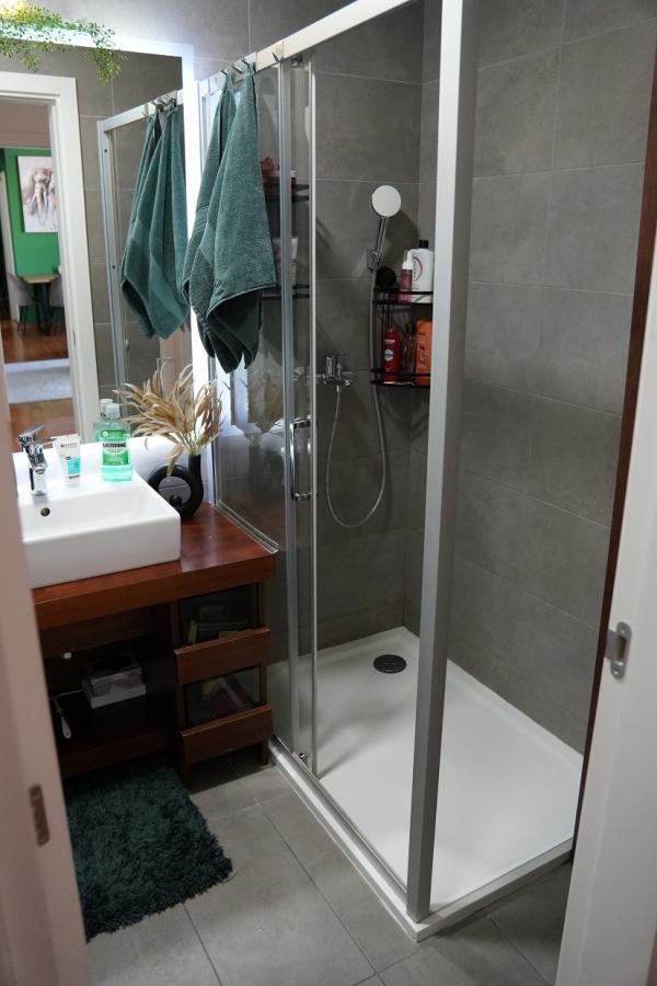 Stan na prodaju u Beogradu, Đeram pijaca, troiposoban, 83m2, cena 305000 evra