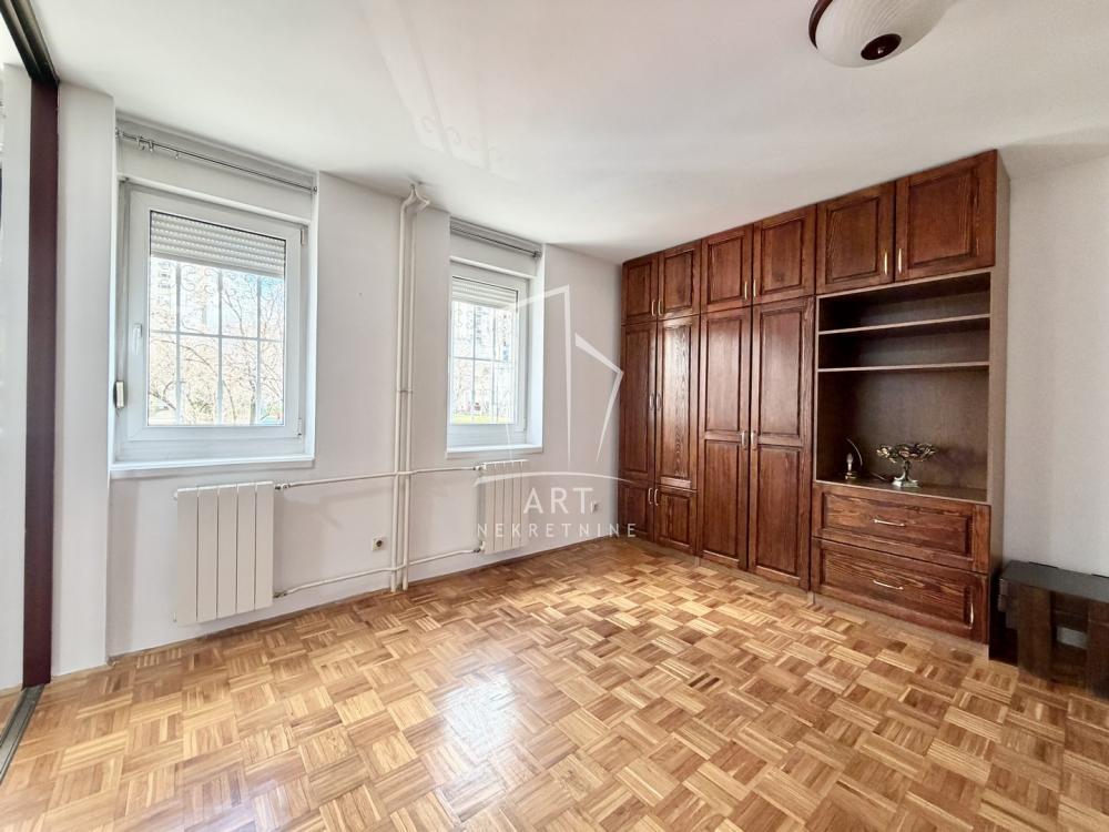 Stan na prodaju u Beogradu, Novi Beograd, jednosoban, 38m2, cena 139000 evra