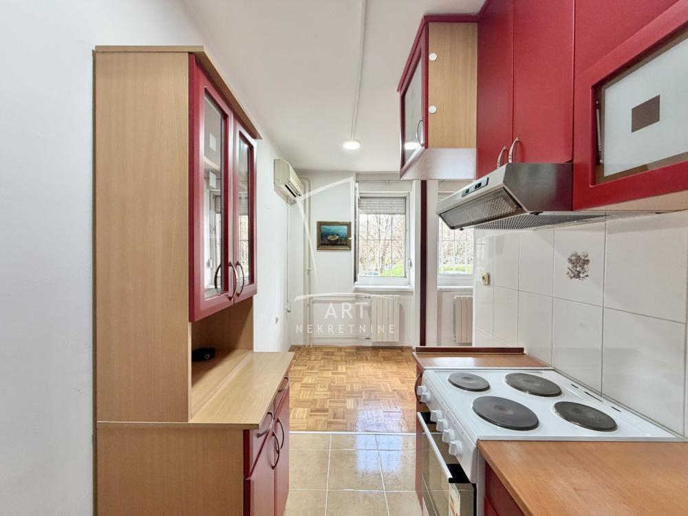 Stan na prodaju u Beogradu, Novi Beograd, jednosoban, 38m2, cena 139000 evra