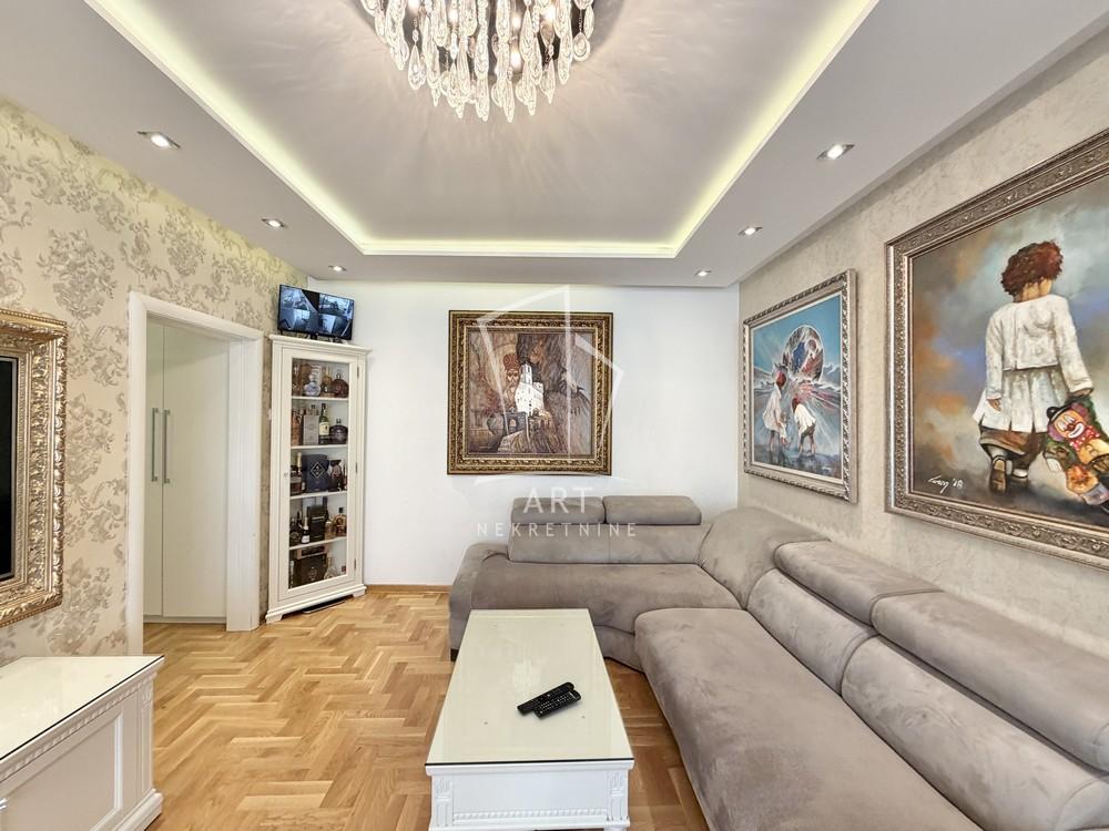 Stan na prodaju u Beogradu, Konjarnik, cetvorosoban, 56m2, cena 225000 evra