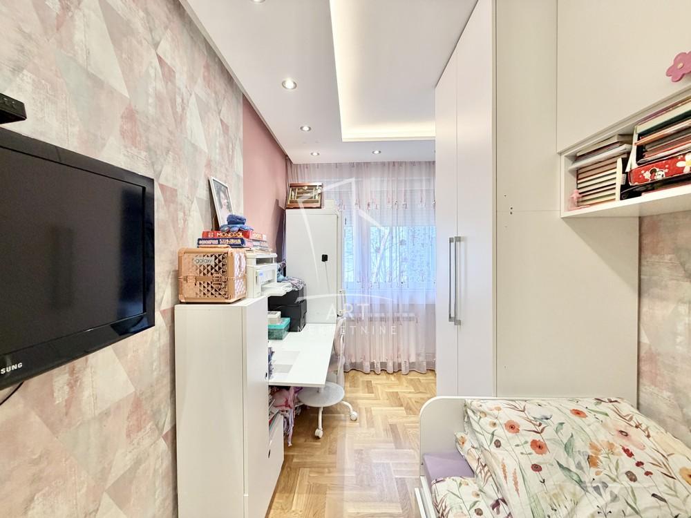 Stan na prodaju u Beogradu, Konjarnik, cetvorosoban, 56m2, cena 225000 evra