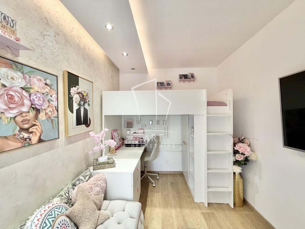 Stan na prodaju u Beogradu, Konjarnik, cetvorosoban, 56m2, cena 225000 evra