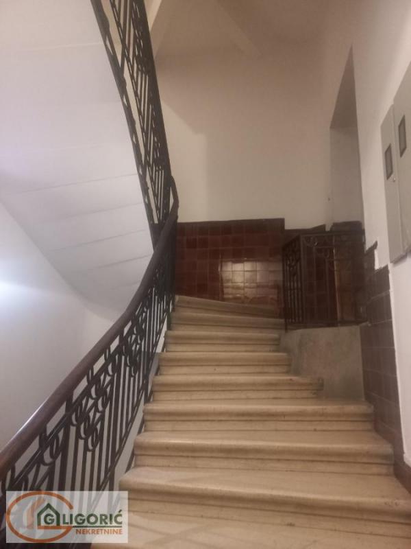 Stan na prodaju u Beogradu, Savski venac, 203m2, cena 855000 evra