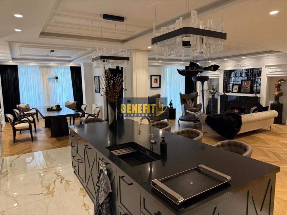 Stan na prodaju u Beogradu, Vračar (Hram), cetvorosoban, 260m2, cena 1650000 evra